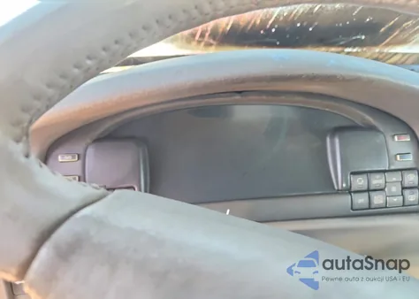 1999 Cadillac Deville z USA, uszkodzony, nr VIN 1G6KD54Y5XU744290